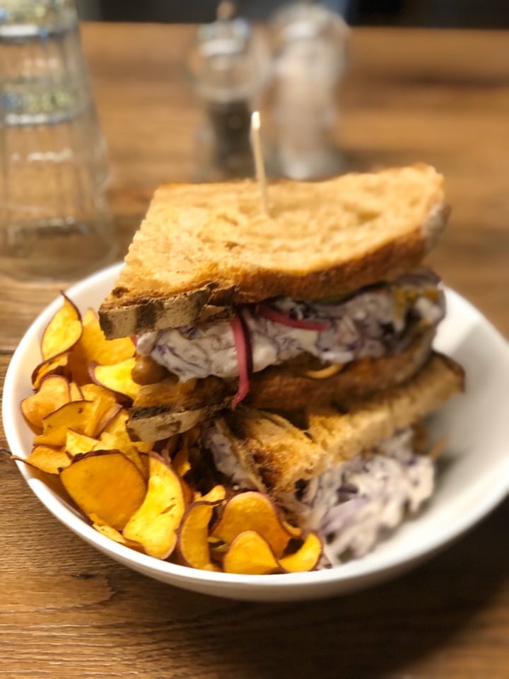 review photo of COMOBA Jaca Club Sandwich shared by @carlotamrosa on 12 Jan 2020 - review