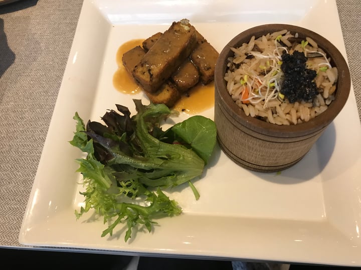 photo of elemen Classic @ Great World Double-boiled/ Auspicious Truffle Soup (seasonal Item) shared by @pal on  14 Jan 2018 - review