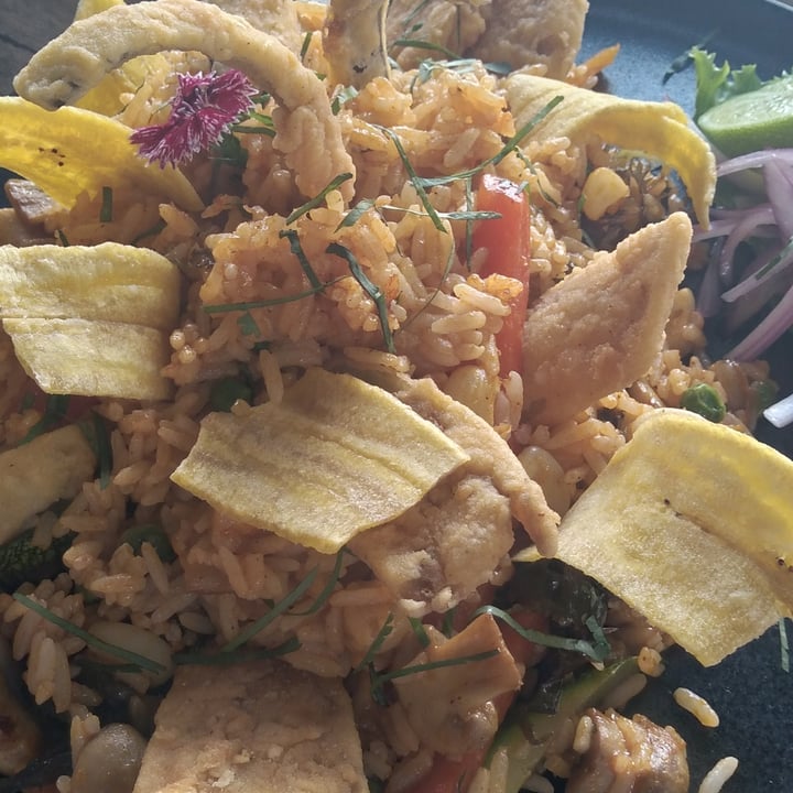 photo of El Chino Vegano Arroz sin Mariscos shared by @veganaenlima on  15 Dec 2022 - review