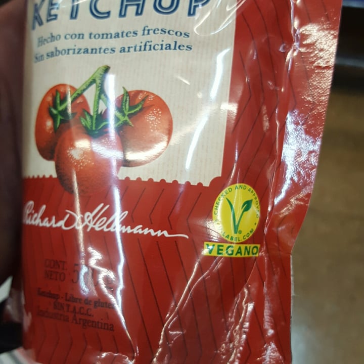 review photo of Hellmann’s Ketchup shared by @andygiussani on 26 Apr 2021 - review