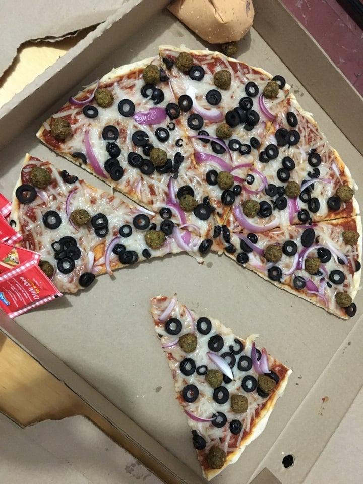 photo of Vegarum Pizza falafel shared by @ximenamachete on  02 Feb 2020 - review