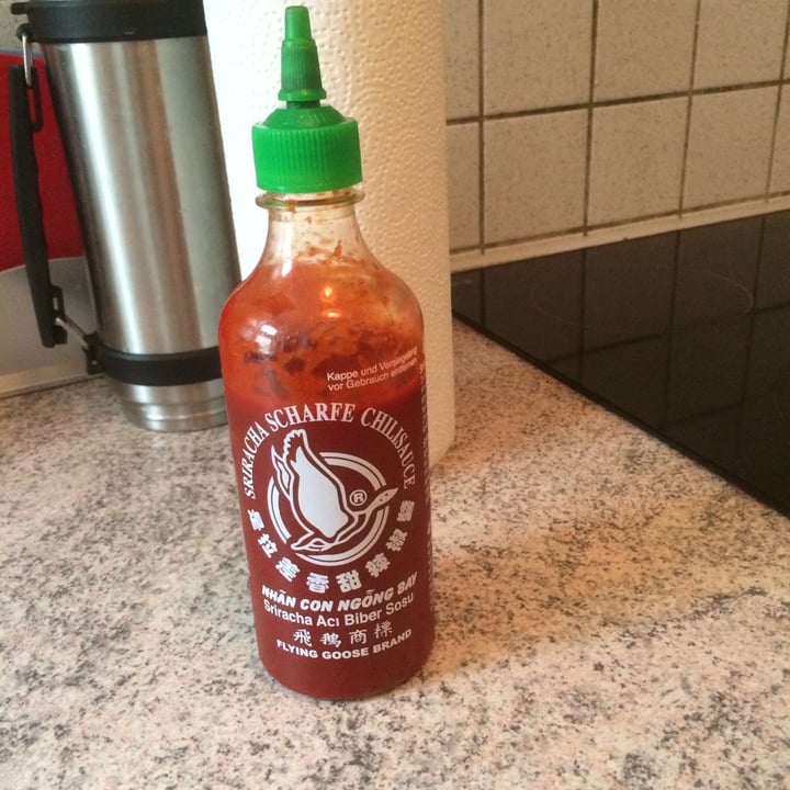 photo of Flying Goose Brand Sriracha Scharfe Chilisauce shared by @lisamt on  30 Apr 2020 - review
