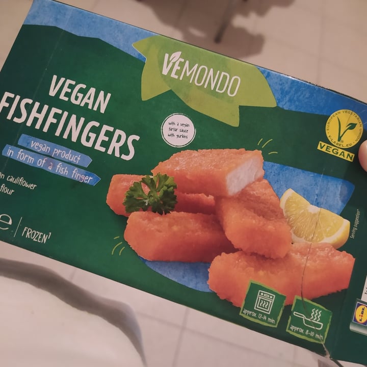 photo of Vemondo Vegan fishfingers shared by @brocolibooty on  07 Aug 2021 - review
