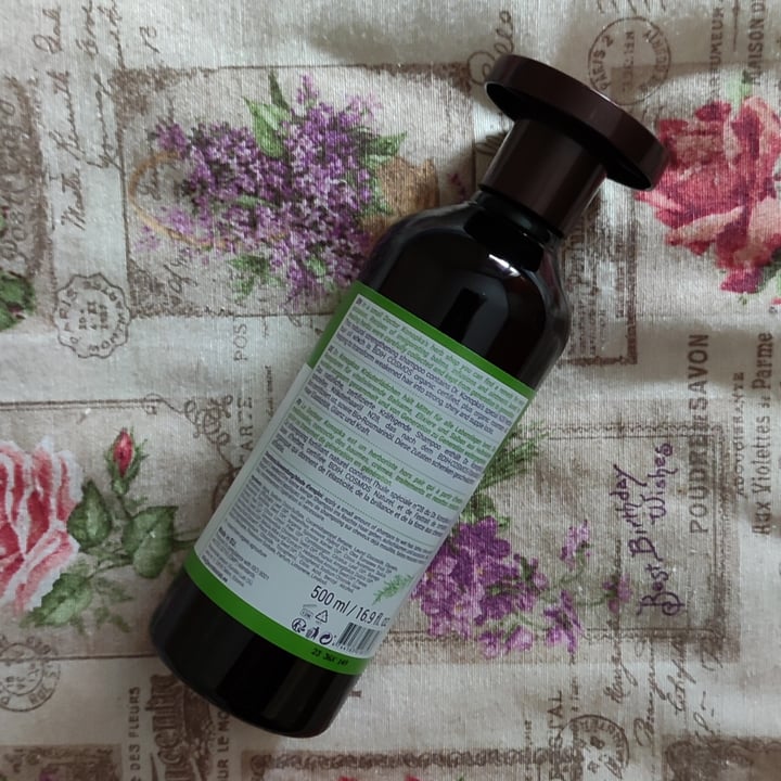 photo of Dr. Konopka's Strengthening shampoo shared by @giuliagioia on  17 Apr 2021 - review
