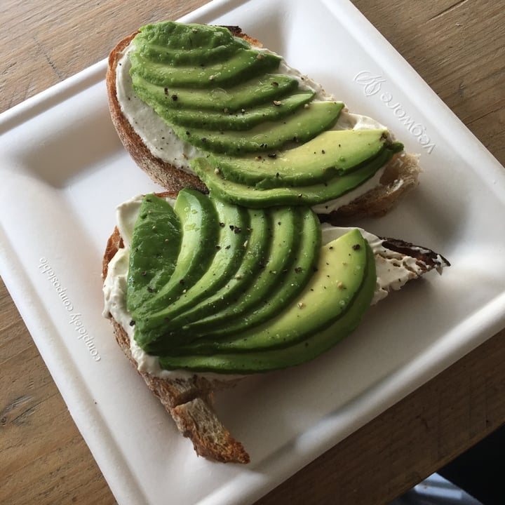 photo of The Nourish Co. Avocado toast shared by @veganphoebe on  02 Dec 2020 - review