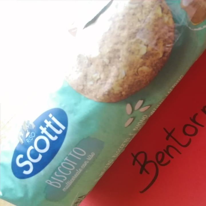 photo of Riso Scotti Biscotto multicereale con riso shared by @giusy1 on  22 Jan 2022 - review