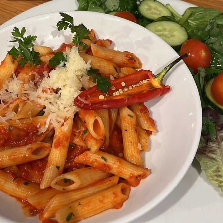 review photo of 🍝🍕🍷 Prezzo Italian Restaurant London Northumberland Avenue Penne Arrabbiata shared by @chenruiqing on 29 Sep 2022 - review