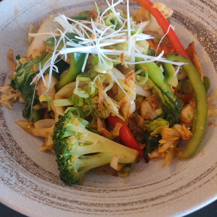 photo of Loving Hut Iceland Chow Mien shared by @andrewapm on  09 Aug 2022 - review