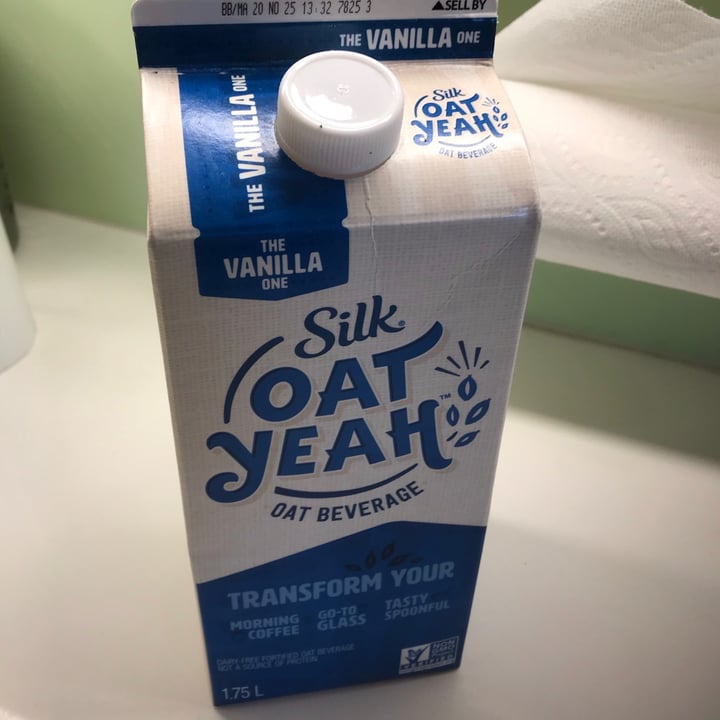 photo of Silk Oat Yeah Oatmilk Creamer The Vanilla One shared by @veganvanman on  03 Nov 2020 - review