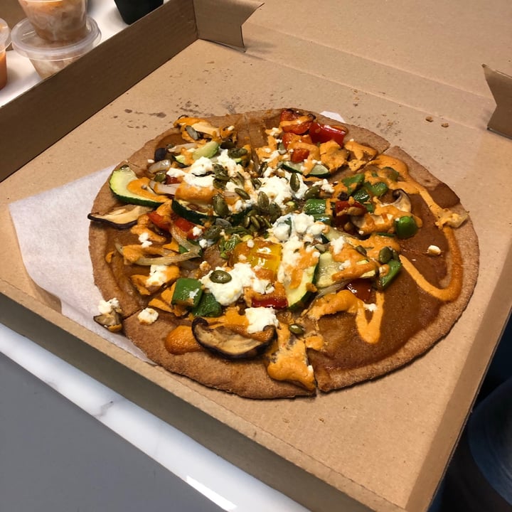photo of The Living Cafe Veggie delight pizza shared by @meltingpotatoes on  05 Nov 2021 - review