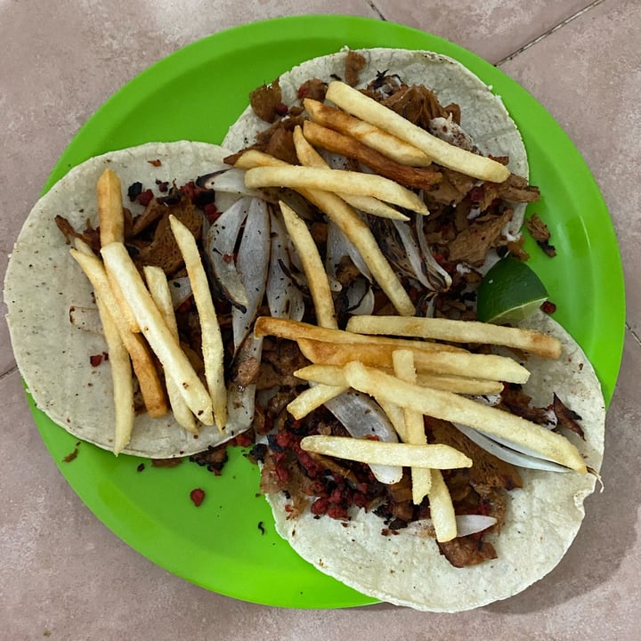 photo of Antojito con Amor Tacos Campechanos del metro shared by @marianavalevrg on  14 Apr 2022 - review