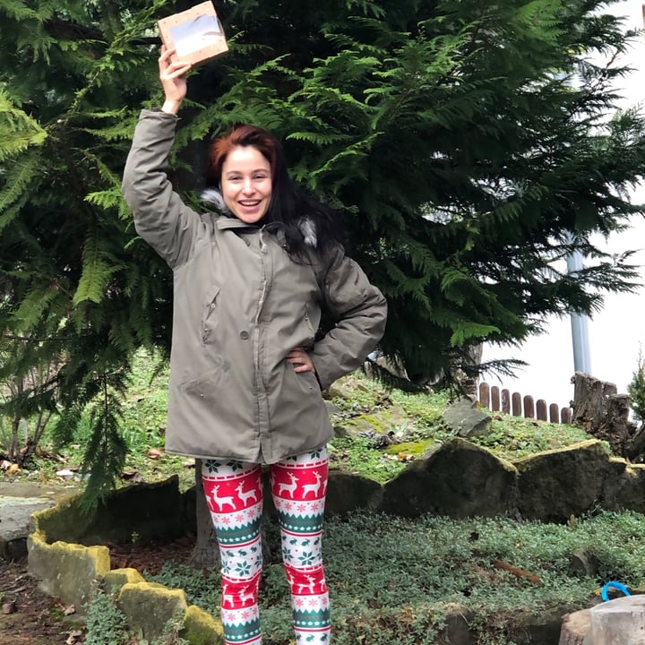 review photo of Loving Hut Christmas Box shared by @marinavlaykova on 27 Dec 2020 - review