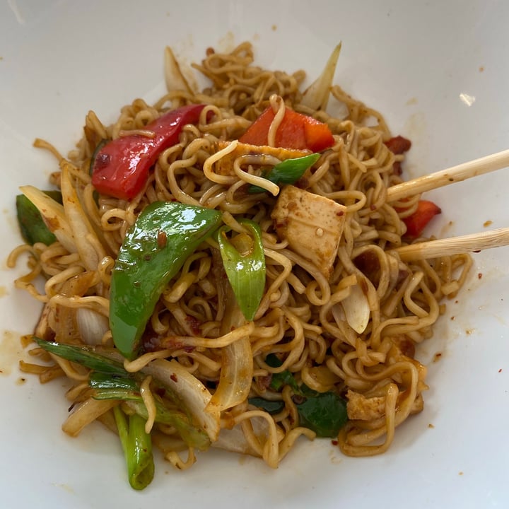 photo of Simply Asia - Benmore Gardens Roasted Chilli Paste and Cashew Nut Noodles shared by @bianca1701 on  24 Dec 2020 - review