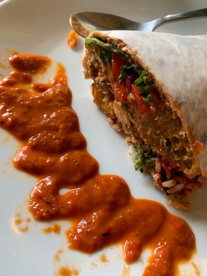 photo of Abracadabra Brooklyn Lentil & Quinoa Burrito shared by @tylerhazard on  12 Oct 2019 - review