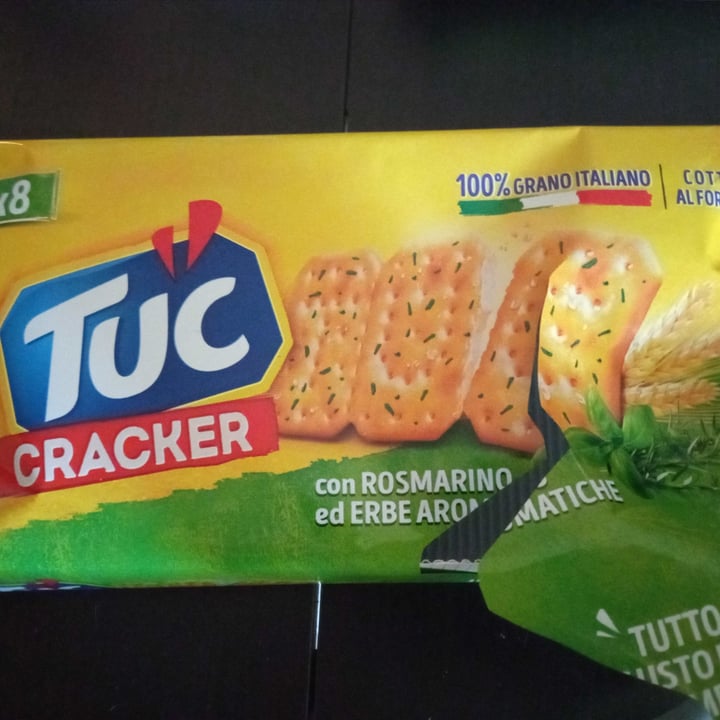 photo of Tuc Cracker con rosmarino ed erbe aromatiche shared by @palera on  13 Mar 2022 - review
