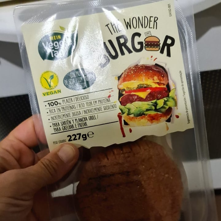 photo of Mein Veggie Tag The Wonder Burger shared by @martineli on  30 Mar 2021 - review