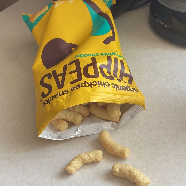 photo of Hippeas Vegan White Cheddar Organic Chickpea Puffs shared by @mattclark181 on  14 Jan 2022 - review