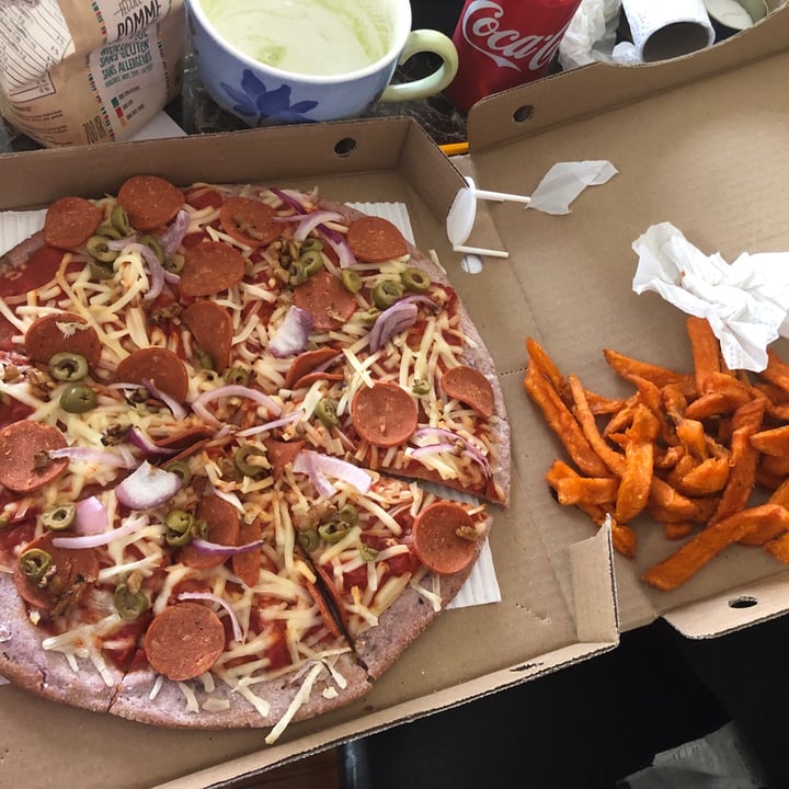 review photo of Pizza Pizza Plant Based Pizza shared by @chayah on 19 Jan 2021 - review