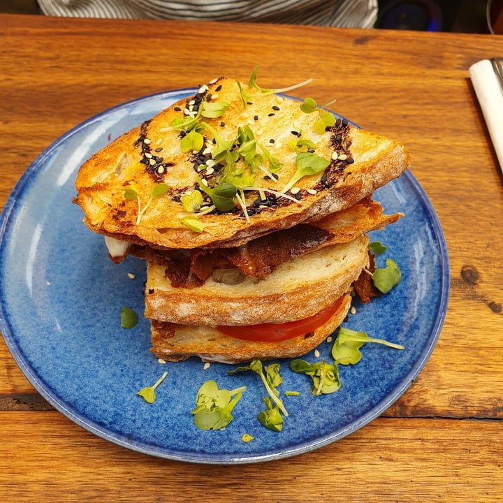 photo of Infinite Café Plant-Powered Kitchen Caramelised Onion & Pastrami Sarmie shared by @semacleod on  24 Jan 2022 - review