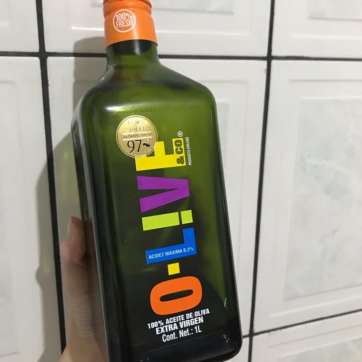 review photo of O.L!ve & Co Azeite de oliva extra virgem shared by @nabi7 on 09 Jul 2022 - review