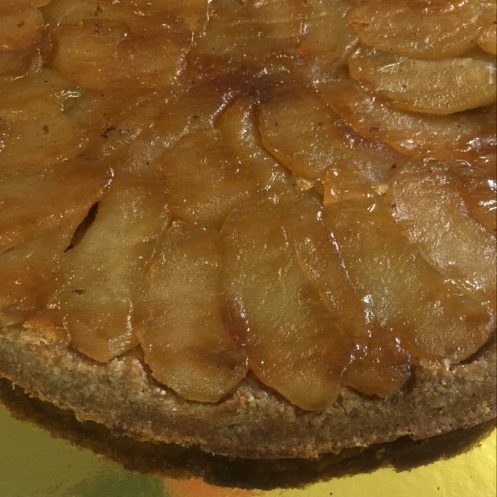 photo of Leonne Patisserie Vegetale Tarta Tatin shared by @smariaveg on  28 Mar 2021 - review