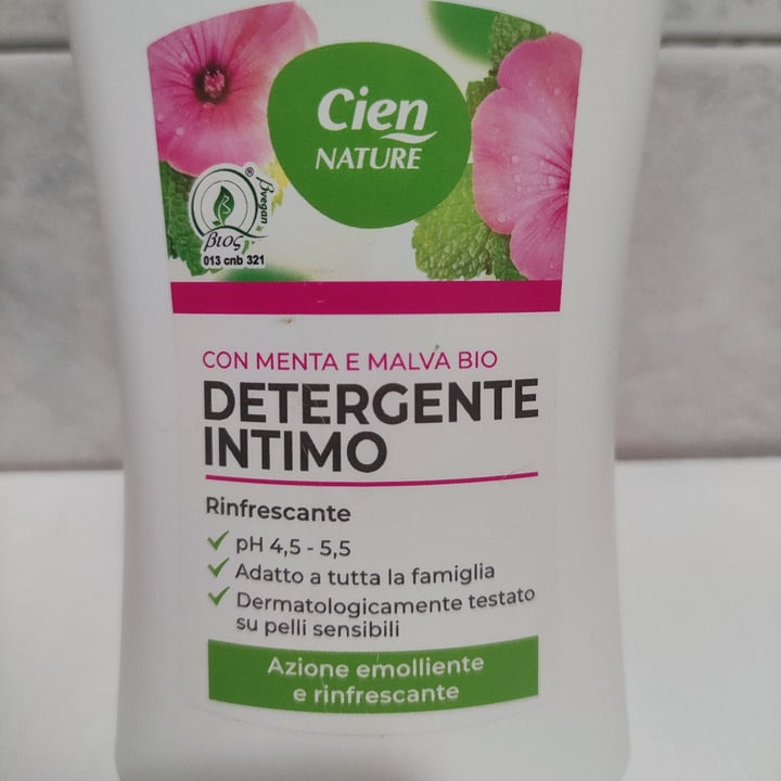 photo of Cien Detergente Intimo Rinfrescante Con Menta E Malva shared by @bisbarn on  16 Jun 2022 - review