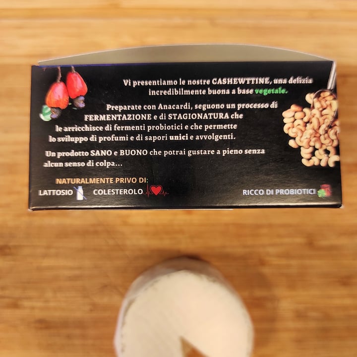 photo of Il CashewFicio Muffervert shared by @thekindseed on  30 Aug 2021 - review