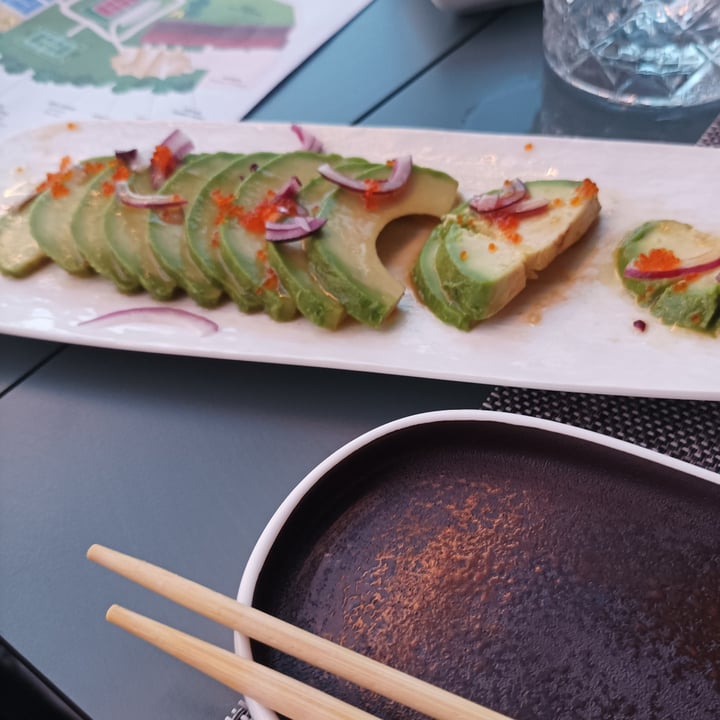 photo of Il Ginepro I-Sushi Bistrot Tartare Di Avocado shared by @chiarasegato on  19 Jul 2022 - review