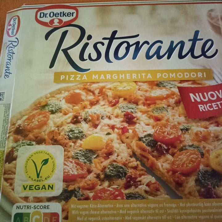 photo of Dr. Oetker Ristorante Pizza Margherita Pomodori shared by @katuxa on  14 Dec 2022 - review