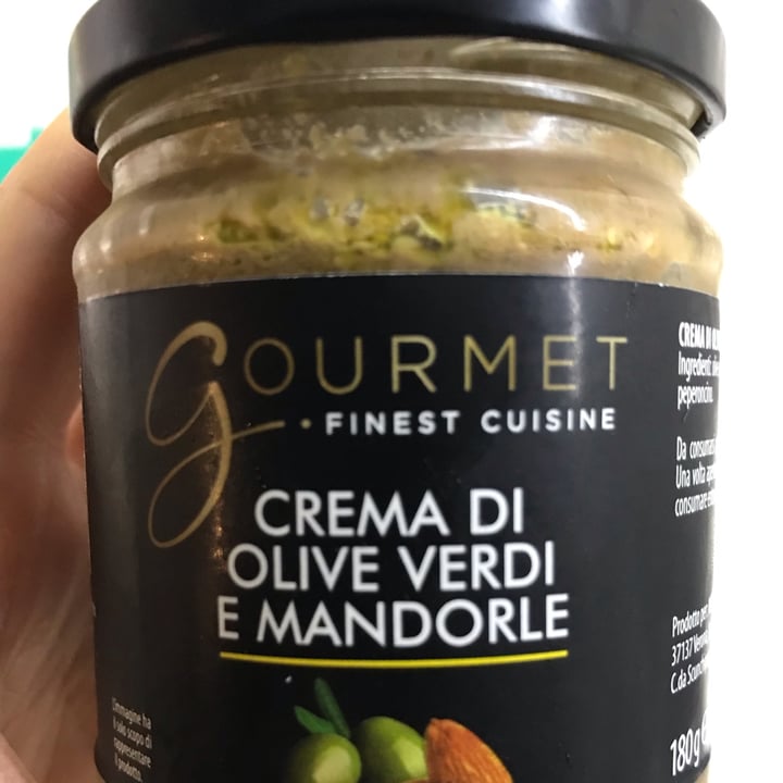 photo of Gourmet Finest Cuisine Crema di olive verdi e mandorle shared by @smuz90 on  13 Mar 2022 - review