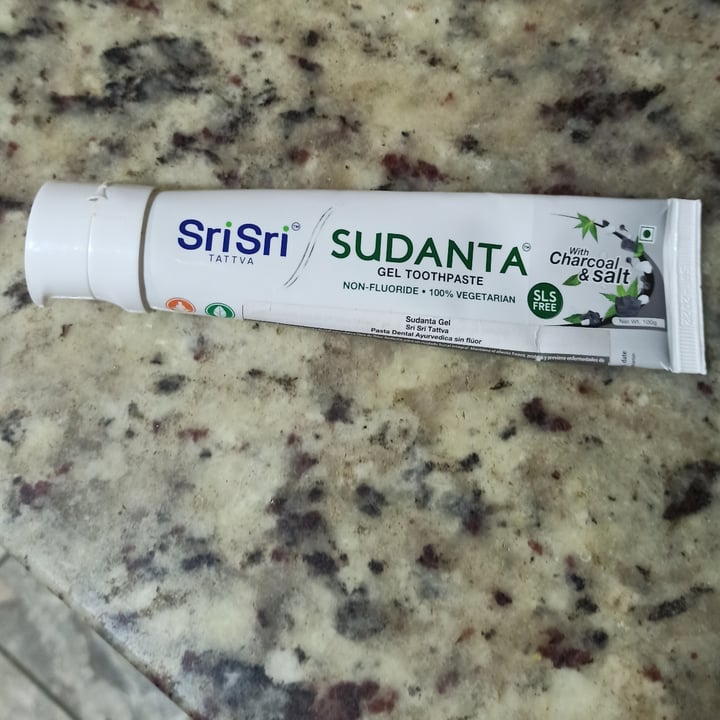 review photo of SriSri Tattva Pasta Dental Ayurvédica Sudanta en Gel shared by @nachuquiroz on 26 May 2020 - review