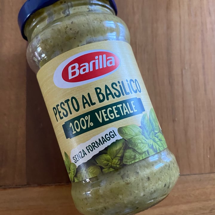 photo of Barilla Pesto Basilico Vegan shared by @giadarocchi on  11 Feb 2022 - review