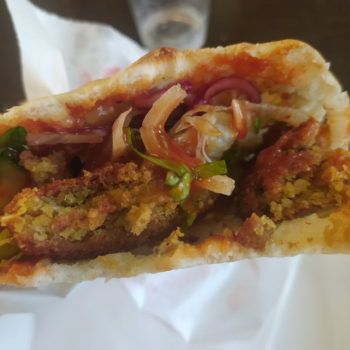 photo of Dal Baffo 2 Panino falafel shared by @lrn12 on  25 Jun 2022 - review