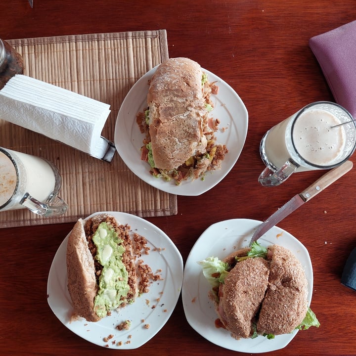 review photo of Vegetariano Soyavid Pepo shared by @carloscajal on 20 Dec 2021 - review