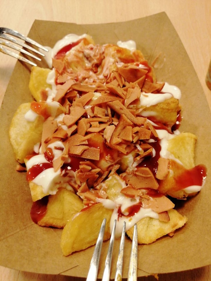 photo of A Flama Patatas bravas con bacon shared by @anagalleyda on  05 Mar 2020 - review