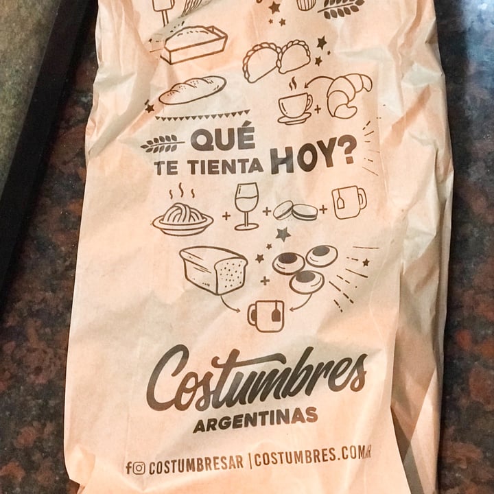 review photo of Costumbres Argentinas Cornetto Vegano shared by @guadast on 05 Aug 2021 - review