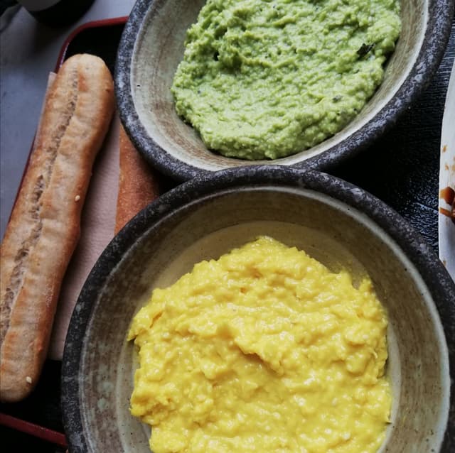 菜肴“Hummus”的照片