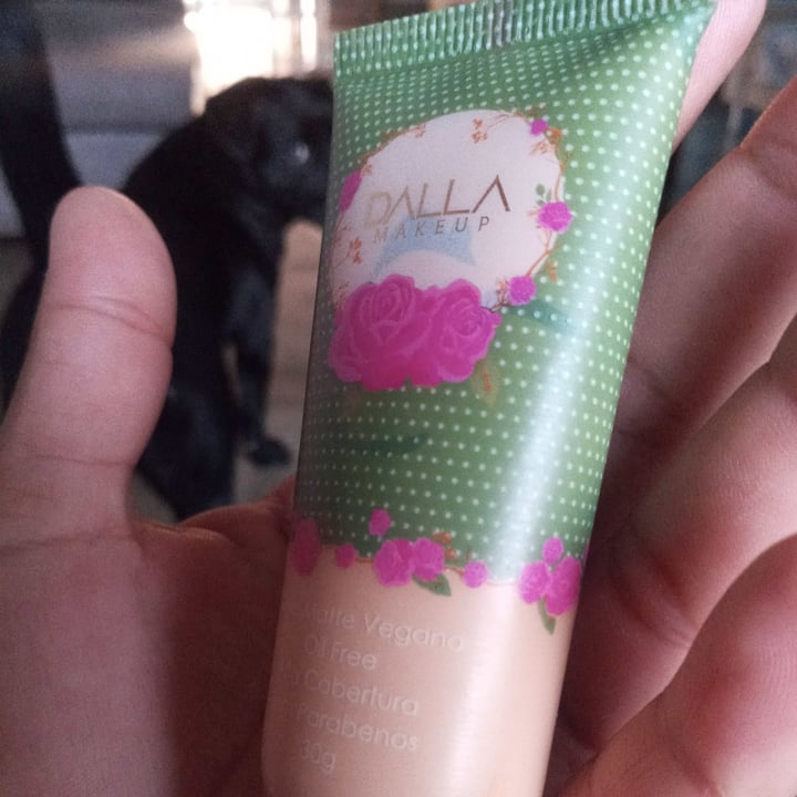 photo of Dalla Makeup Base Para O Rosto shared by @flordeassai on  28 Apr 2022 - review