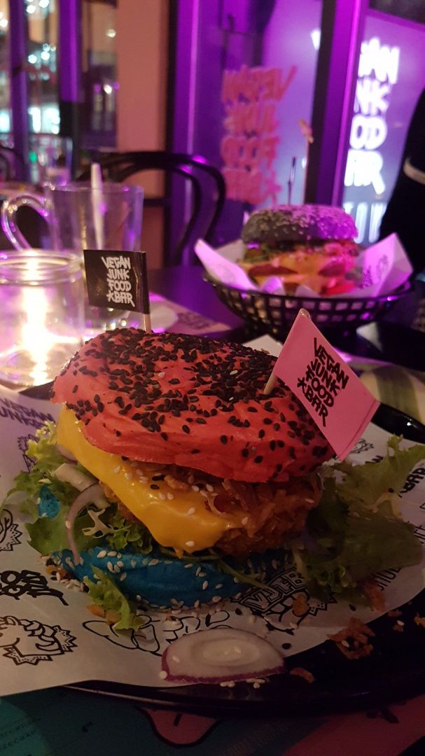 photo of Vegan Junk Food Bar Daddy McChicken shared by @tasjaartmanni on  30 Nov 2019 - review