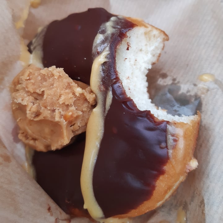photo of Brammibal's Donuts Chocolate Peanut Fudge shared by @cori8 on  27 Sep 2020 - review