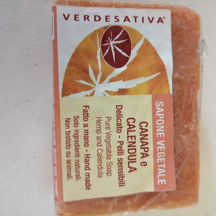 photo of Verdesativa sapone vegetale canapa e calendula shared by @carlottadea on  10 Aug 2022 - review