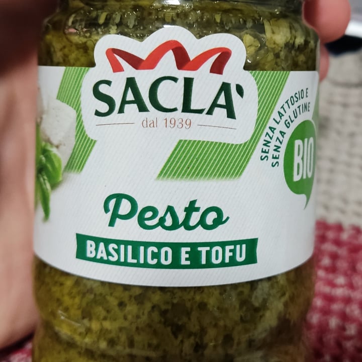 photo of Sacla' Pesto Basilico e Tofu shared by @drunkontea on  02 Jul 2022 - review