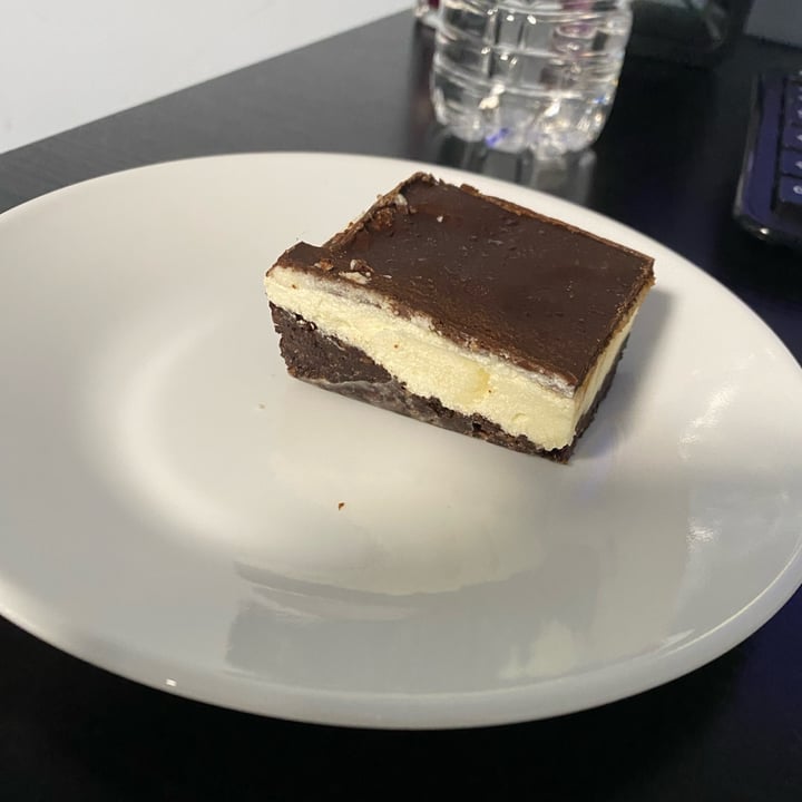 photo of Kelly's Bake Shoppe nanaimo bar shared by @mrsbubsmith on  05 Oct 2022 - review