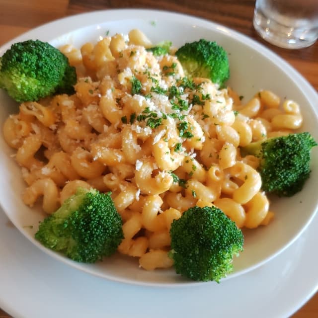 Photo of the dish “Mac N Cheese”