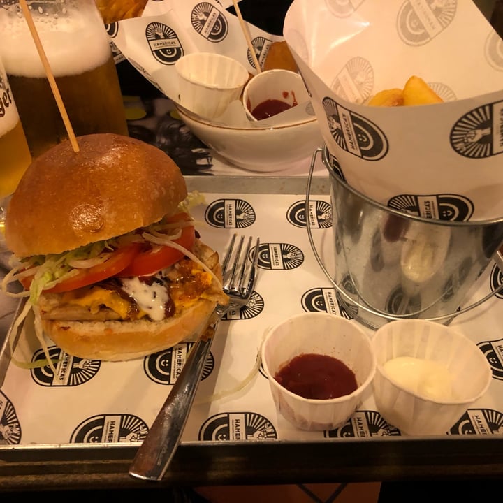 photo of Hamerica's Heura Chicken Burger shared by @elenapelliccia on  12 Mar 2022 - review