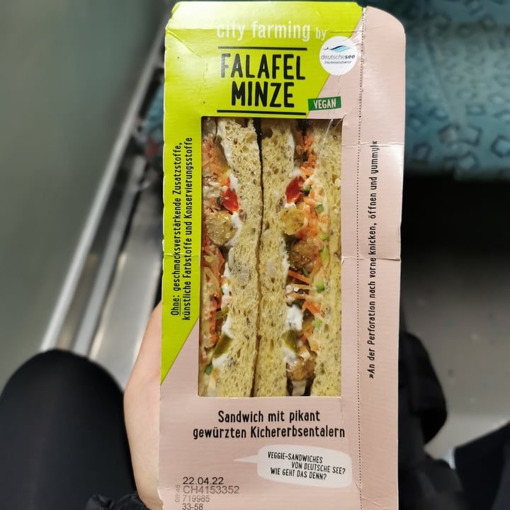 photo of City Farming by Deutsche See Falafel Minze sandwich shared by @batacol on  21 Apr 2022 - review