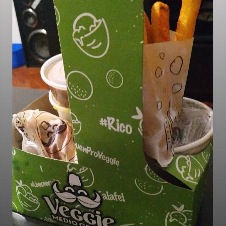 review photo of Veggie Medio Oriente Combo Falafel shared by @annypagano on 12 Jun 2020 - review