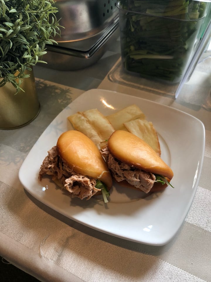 photo of HRVST Cafe & Bar Young Jack Pacman Slider + Chips shared by @helcroz on  03 Nov 2018 - review