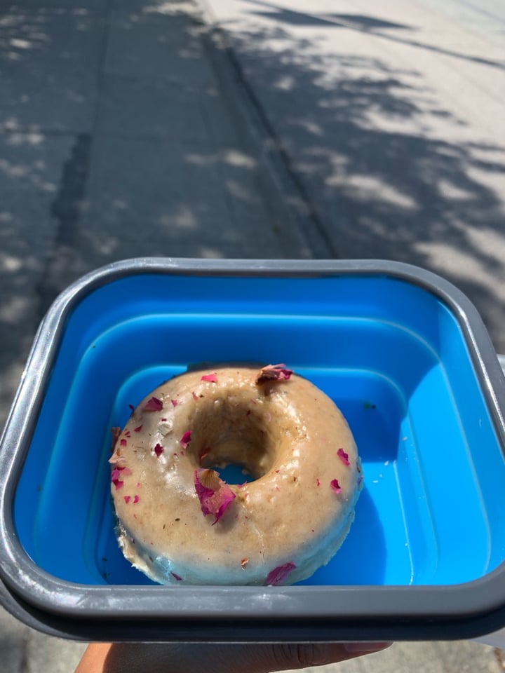 review photo of Cartems Donuts Earl Grey Donut shared by @alaine on 25 Aug 2019 - review