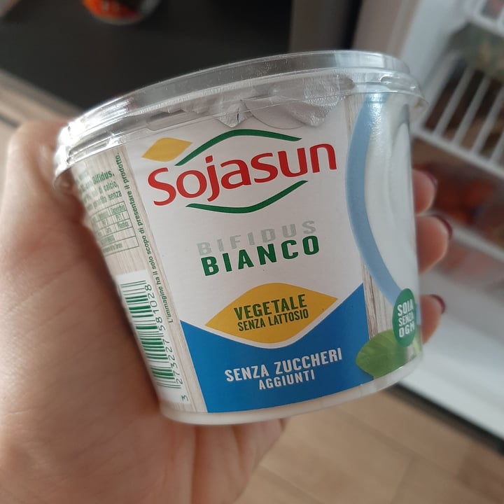 photo of Sojasun Bifidus Bianco Senza Zuccheri Aggiunti shared by @yasminaakrari on  12 Mar 2022 - review